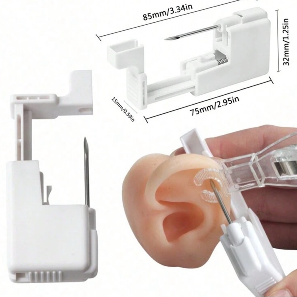 BNWT Piercing Kit With Jewelry 4pcs